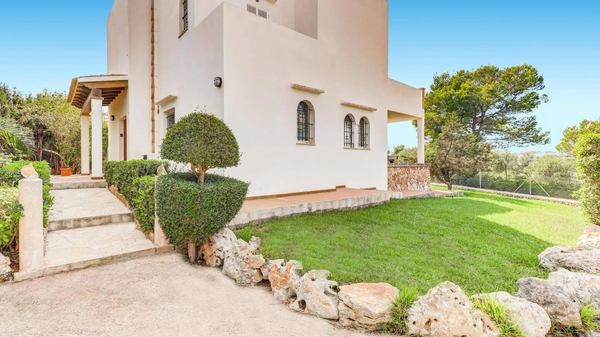 Villa Badia D'Or by Villa Plus Cala D´Or